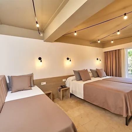 Tent Capi Playa ホテル 3*